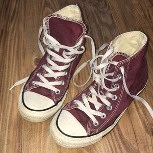 Maroon converse